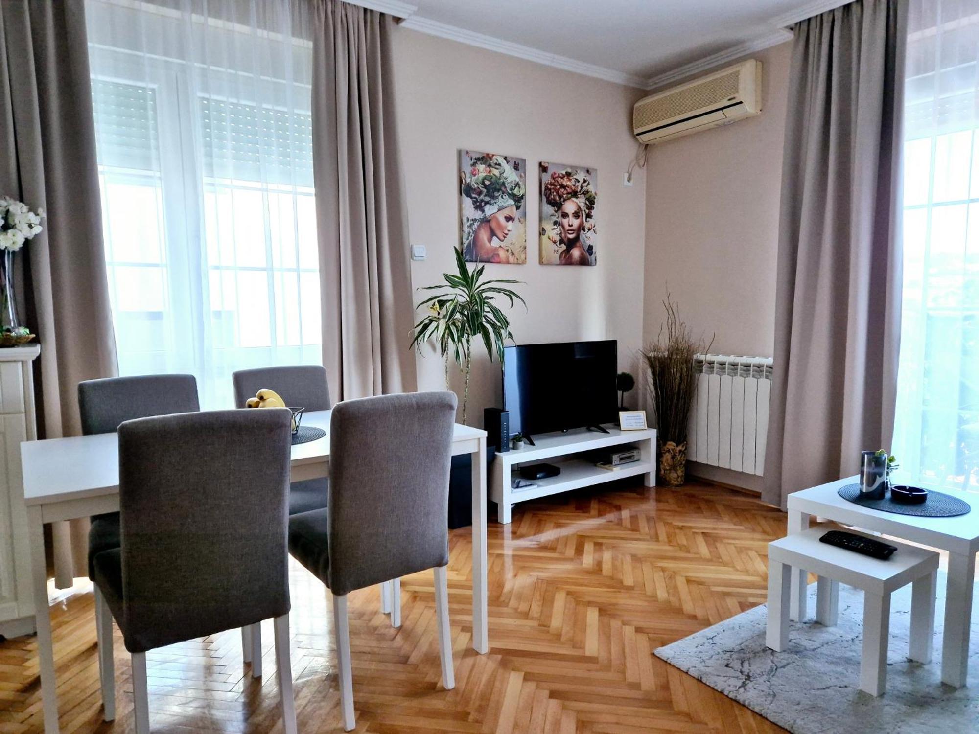 Požarevac Apartman Centar מראה חיצוני תמונה